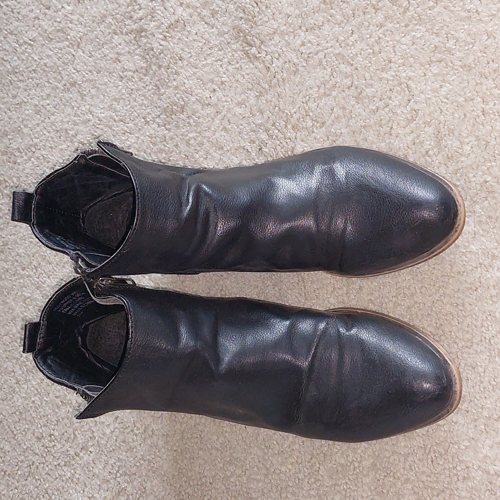 Madden Girl Booties Size 9
